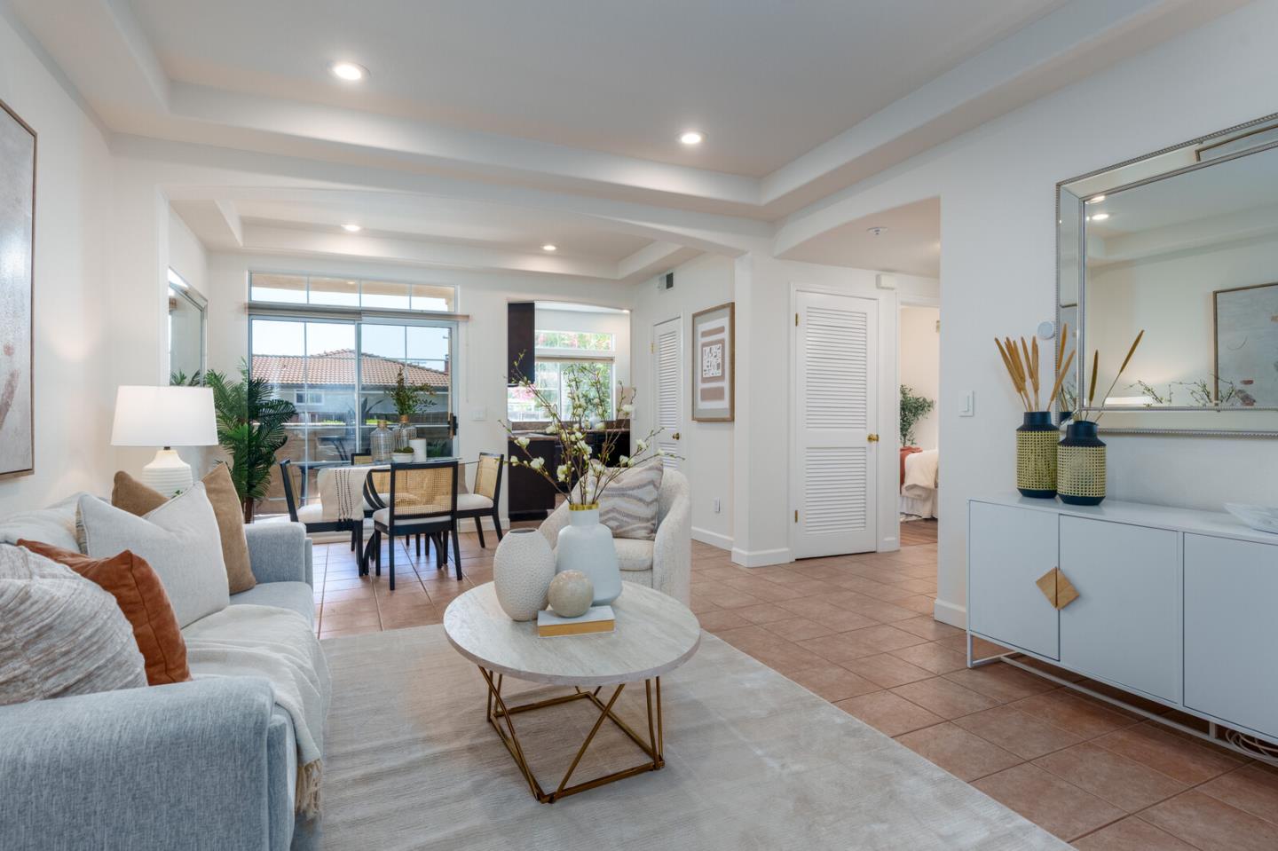 Detail Gallery Image 9 of 77 For 1114 S Winchester Blvd, San Jose,  CA 95128 - 2 Beds | 2 Baths