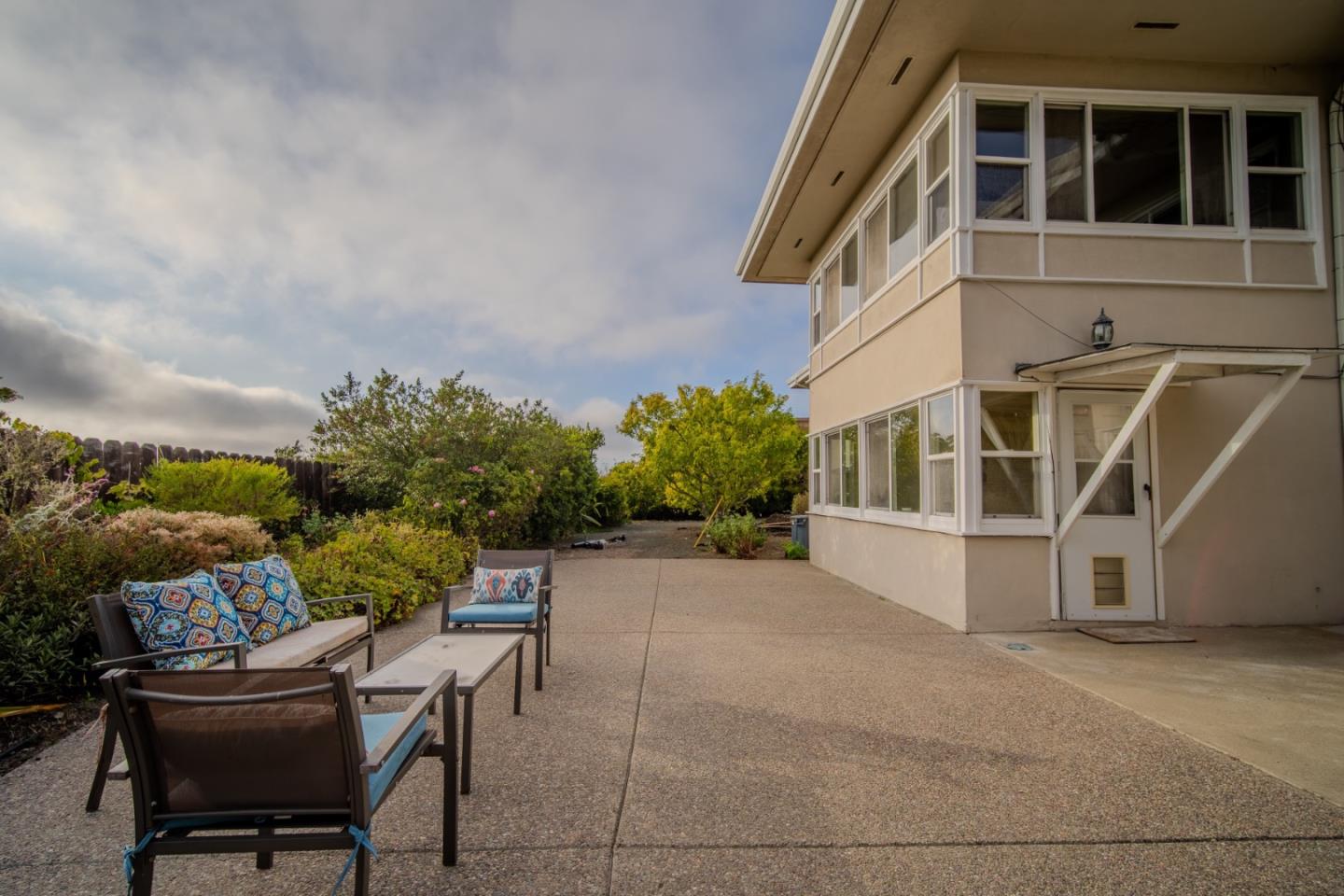Detail Gallery Image 29 of 40 For 2735 Del Monte Ave, El Cerrito,  CA 94530 - 6 Beds | 4 Baths