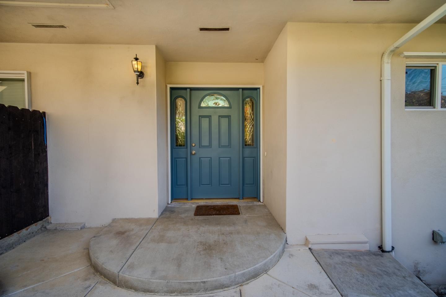 Detail Gallery Image 8 of 40 For 2735 Del Monte Ave, El Cerrito,  CA 94530 - 6 Beds | 4 Baths