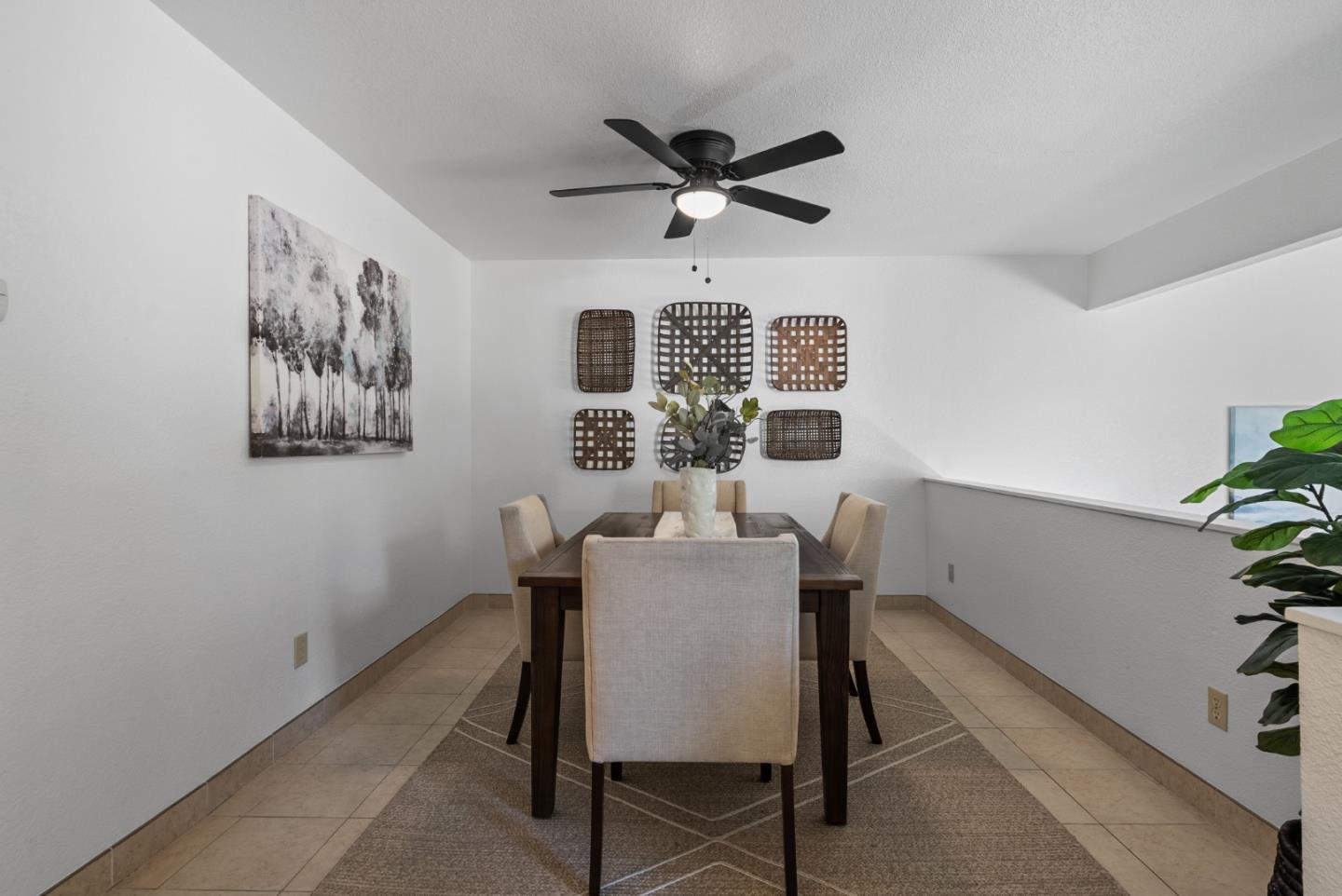 Detail Gallery Image 12 of 44 For 30 Joes Ln, Hollister,  CA 95023 - 2 Beds | 2/1 Baths
