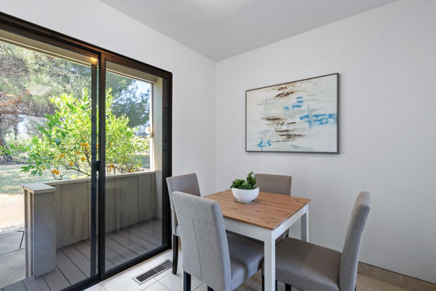 Detail Gallery Image 18 of 44 For 30 Joes Ln, Hollister,  CA 95023 - 2 Beds | 2/1 Baths