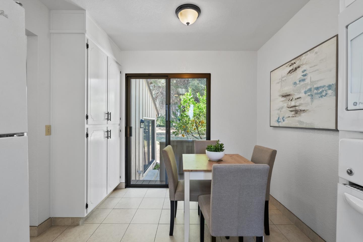 Detail Gallery Image 21 of 44 For 30 Joes Ln, Hollister,  CA 95023 - 2 Beds | 2/1 Baths