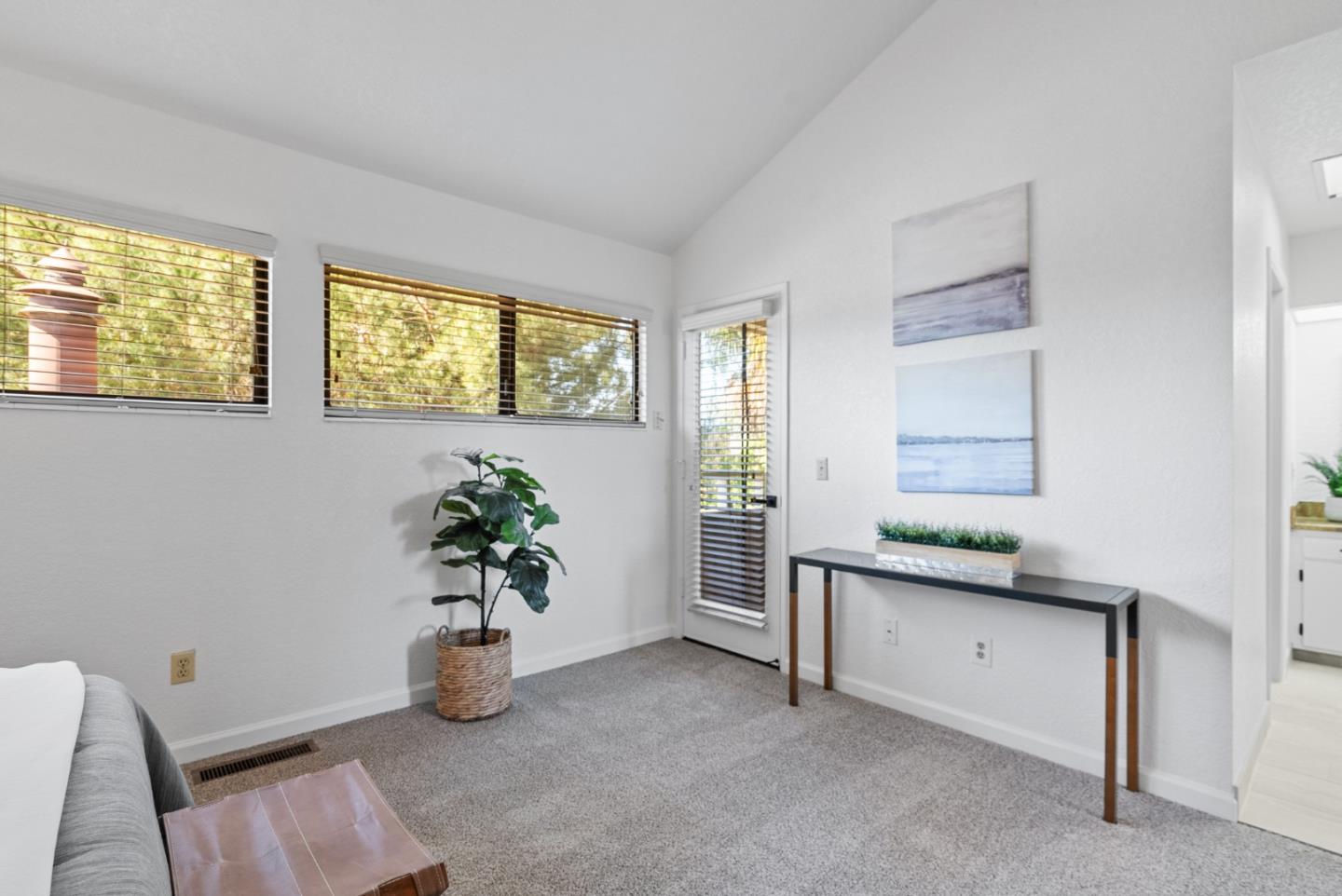Detail Gallery Image 25 of 44 For 30 Joes Ln, Hollister,  CA 95023 - 2 Beds | 2/1 Baths