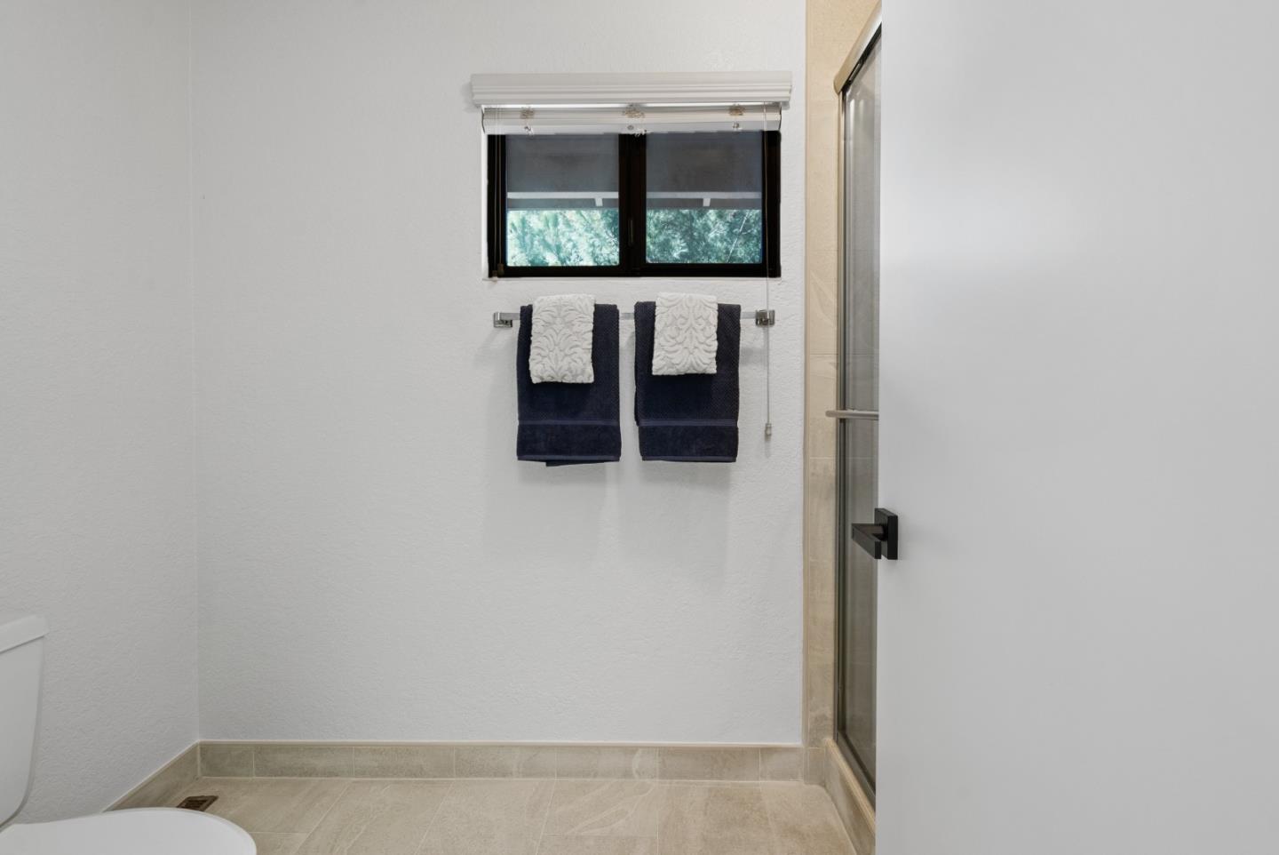 Detail Gallery Image 27 of 44 For 30 Joes Ln, Hollister,  CA 95023 - 2 Beds | 2/1 Baths