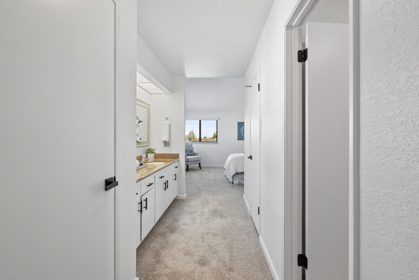 Detail Gallery Image 31 of 44 For 30 Joes Ln, Hollister,  CA 95023 - 2 Beds | 2/1 Baths