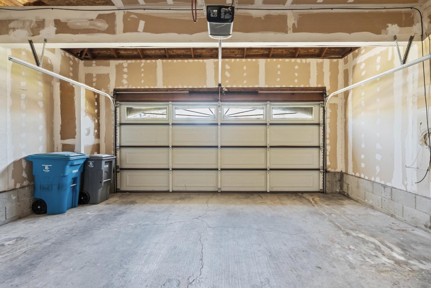 Detail Gallery Image 37 of 44 For 30 Joes Ln, Hollister,  CA 95023 - 2 Beds | 2/1 Baths