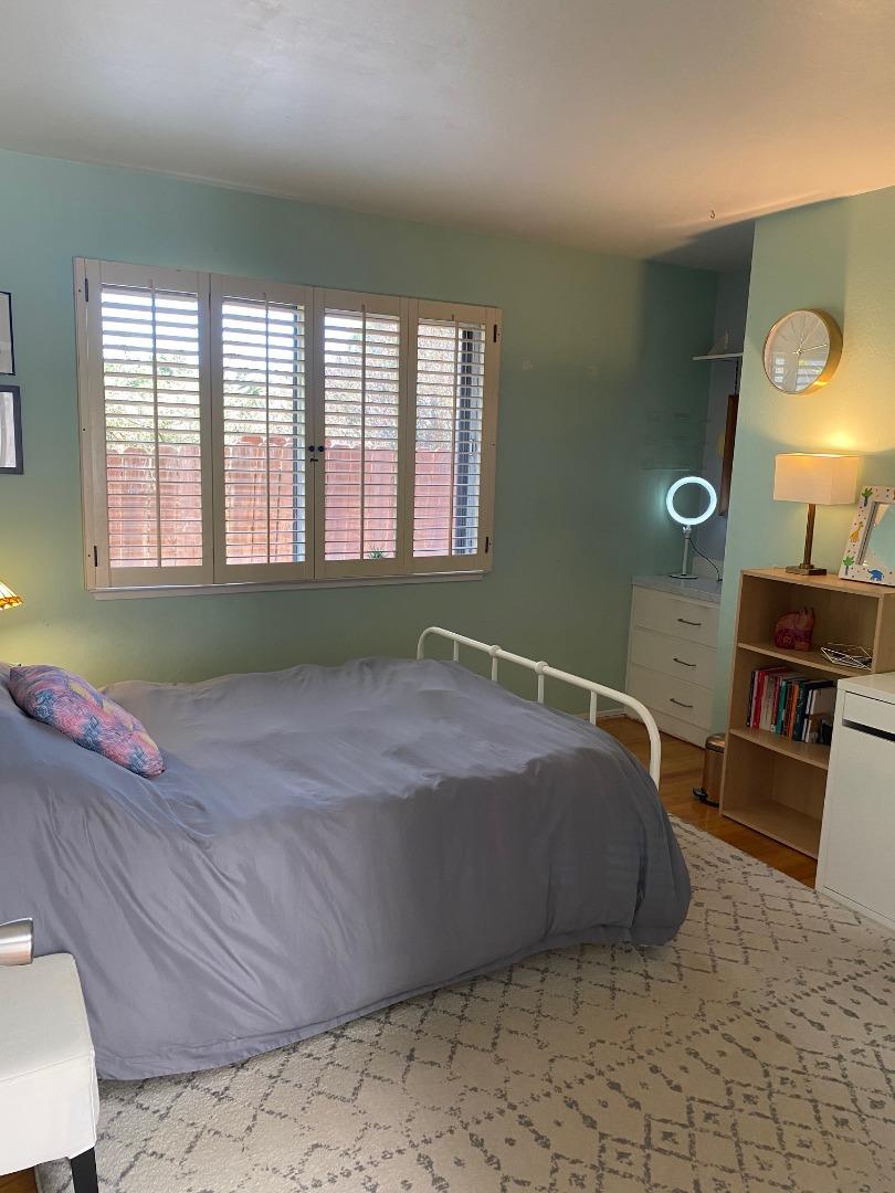 Detail Gallery Image 14 of 32 For 1683 Escalante Way, Burlingame,  CA 94010 - 4 Beds | 2 Baths