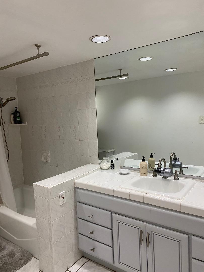 Detail Gallery Image 15 of 32 For 1683 Escalante Way, Burlingame,  CA 94010 - 4 Beds | 2 Baths