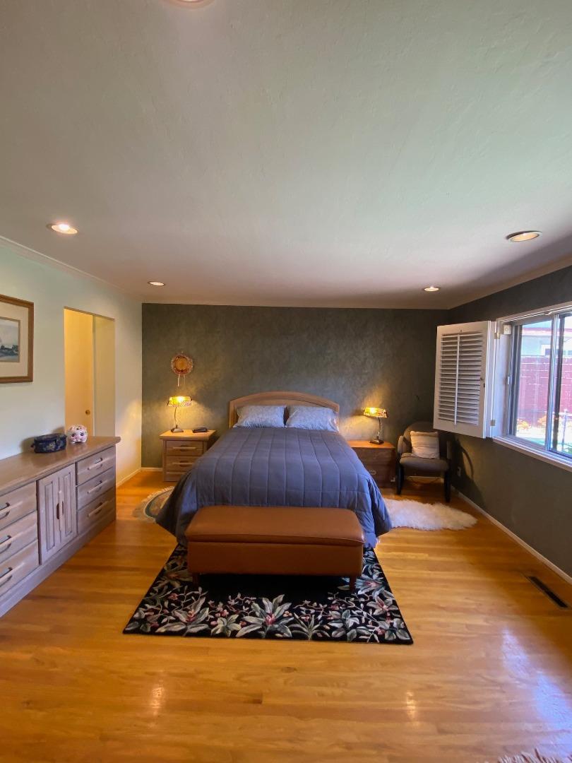 Detail Gallery Image 17 of 32 For 1683 Escalante Way, Burlingame,  CA 94010 - 4 Beds | 2 Baths
