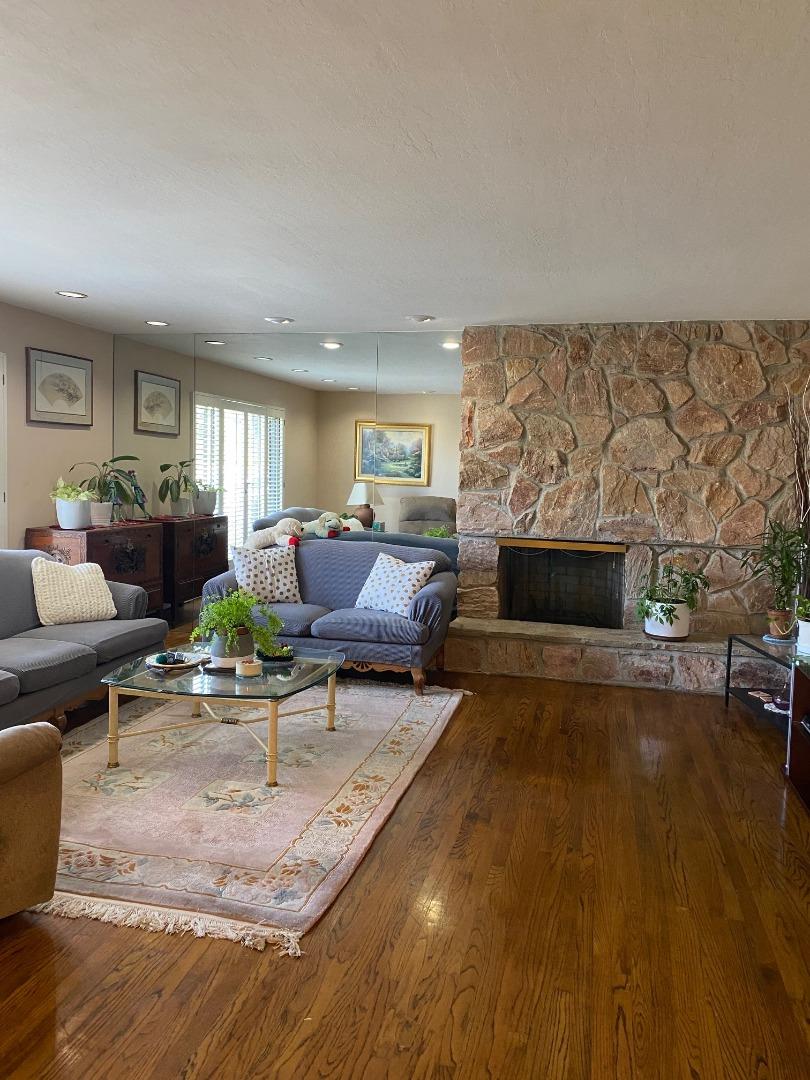 Detail Gallery Image 8 of 32 For 1683 Escalante Way, Burlingame,  CA 94010 - 4 Beds | 2 Baths