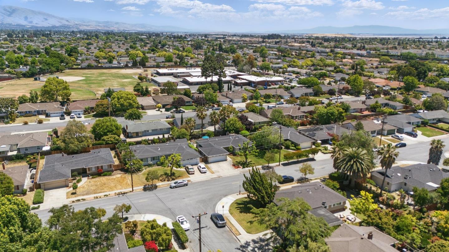 5222 Keystone Drive, Fremont, California 94536, 4 Bedrooms Bedrooms, ,2 BathroomsBathrooms,Residential,For Sale,5222 Keystone Drive,ML82009591