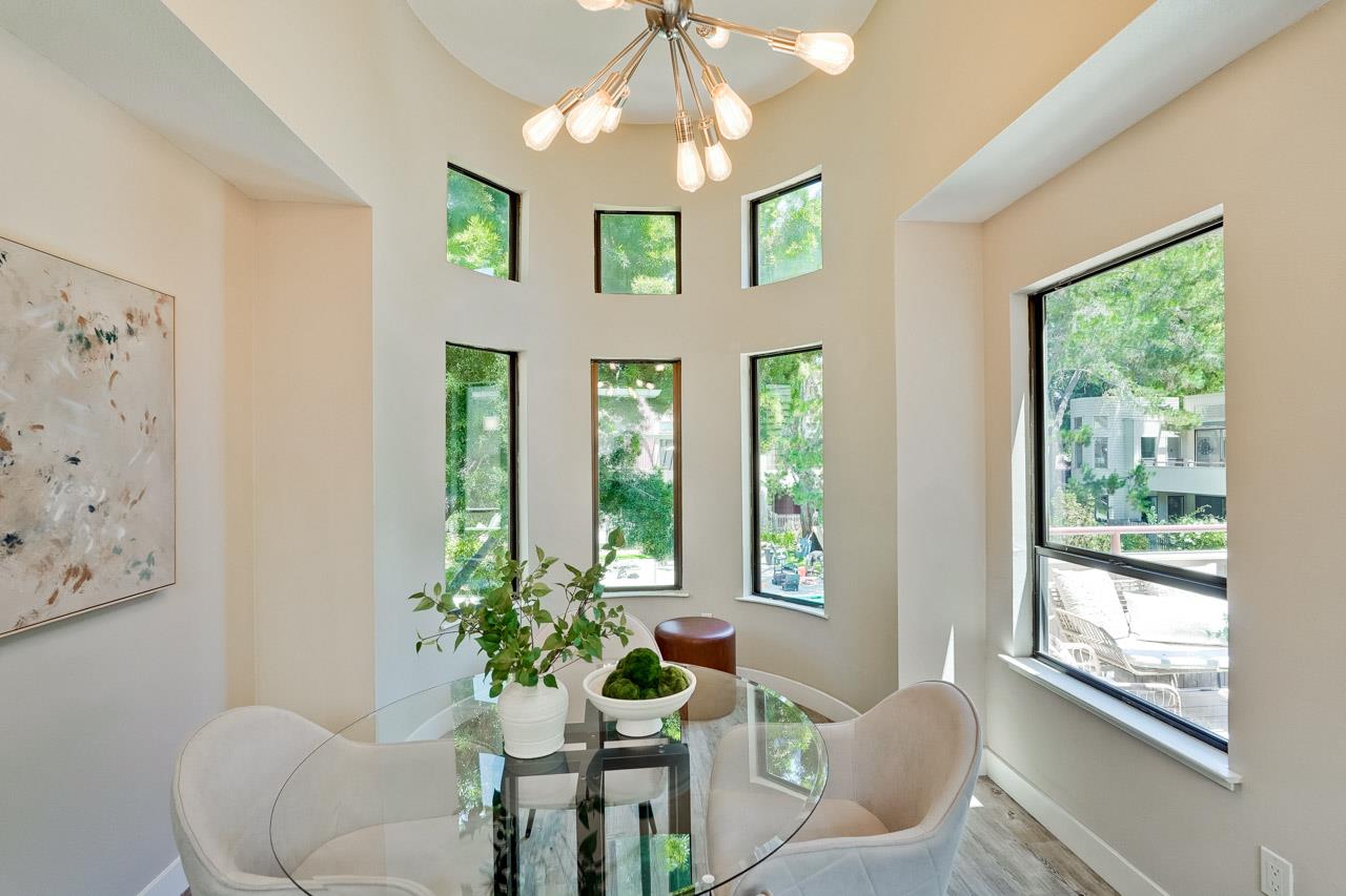 Detail Gallery Image 10 of 51 For 928 Wright Ave #406,  Mountain View,  CA 94043 - 2 Beds | 2 Baths