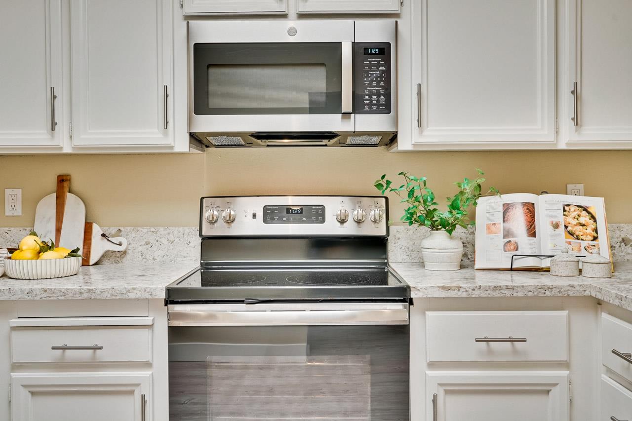 Detail Gallery Image 15 of 51 For 928 Wright Ave #406,  Mountain View,  CA 94043 - 2 Beds | 2 Baths