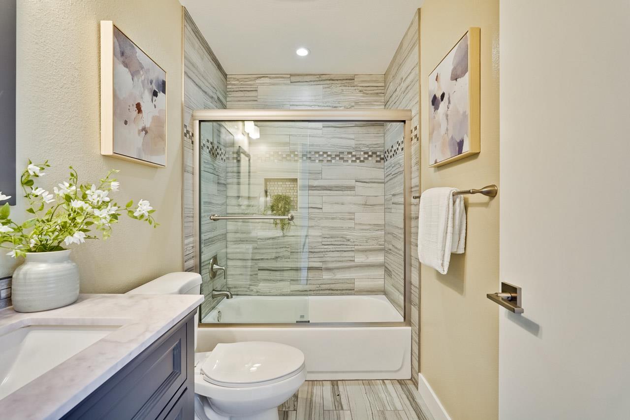 Detail Gallery Image 23 of 51 For 928 Wright Ave #406,  Mountain View,  CA 94043 - 2 Beds | 2 Baths