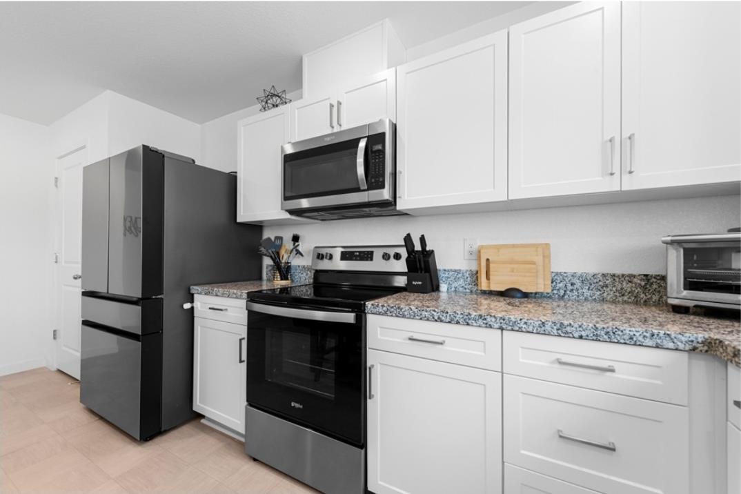 Detail Gallery Image 10 of 33 For 7741 Forestdale Way, Elk Grove,  CA 95758 - 4 Beds | 2/1 Baths