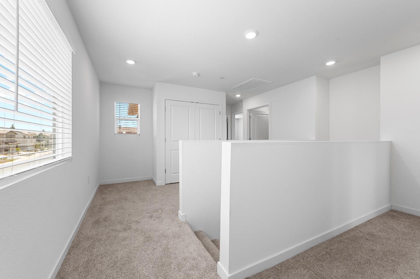 Detail Gallery Image 16 of 33 For 7741 Forestdale Way, Elk Grove,  CA 95758 - 4 Beds | 2/1 Baths
