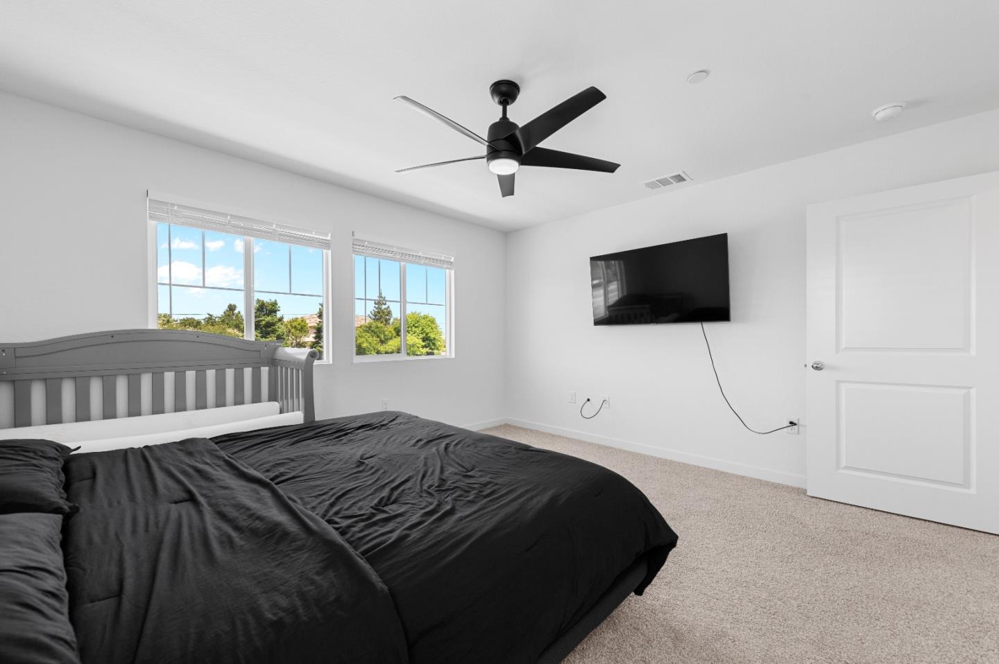 Detail Gallery Image 28 of 33 For 7741 Forestdale Way, Elk Grove,  CA 95758 - 4 Beds | 2/1 Baths