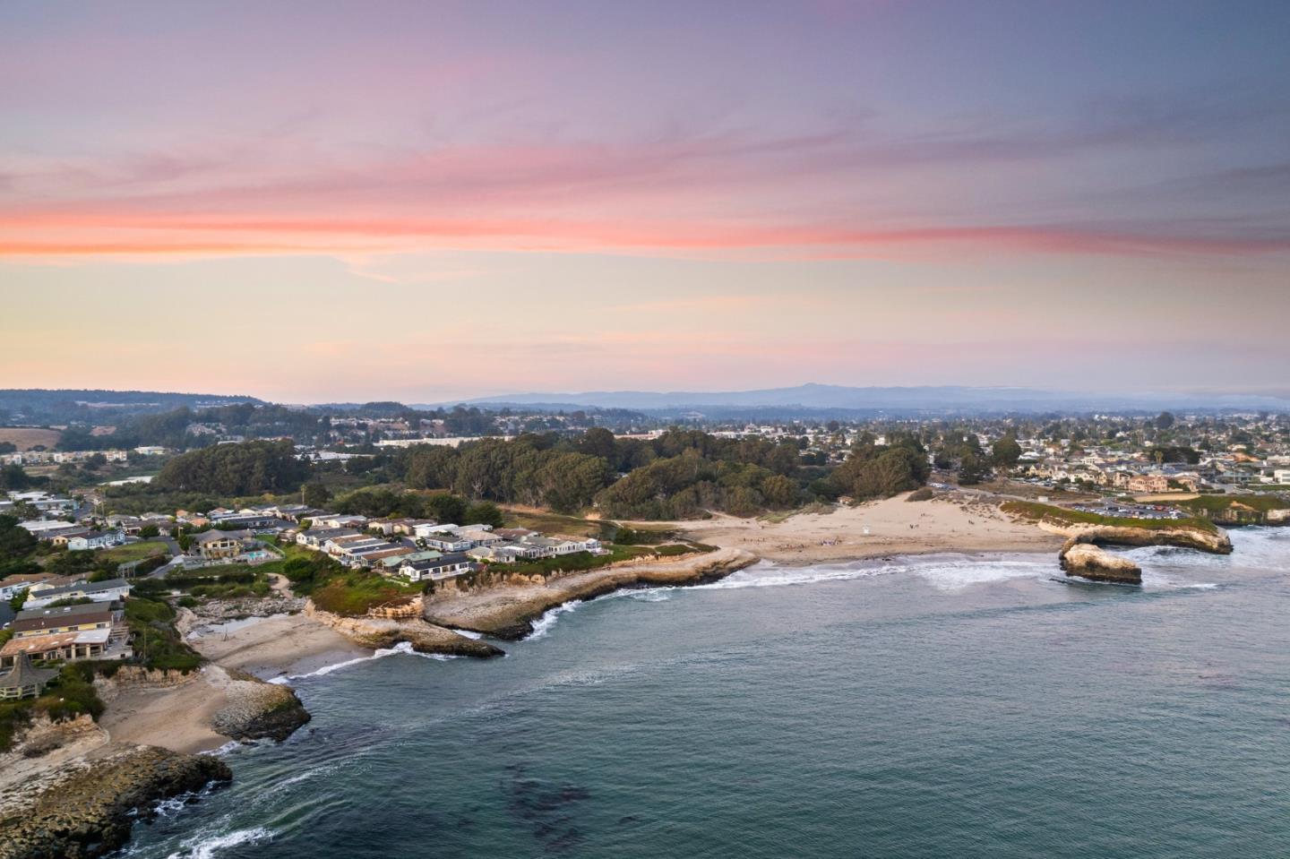 Detail Gallery Image 35 of 44 For 2395 Delaware Ave #194,  Santa Cruz,  CA 95060 - 3 Beds | 2 Baths