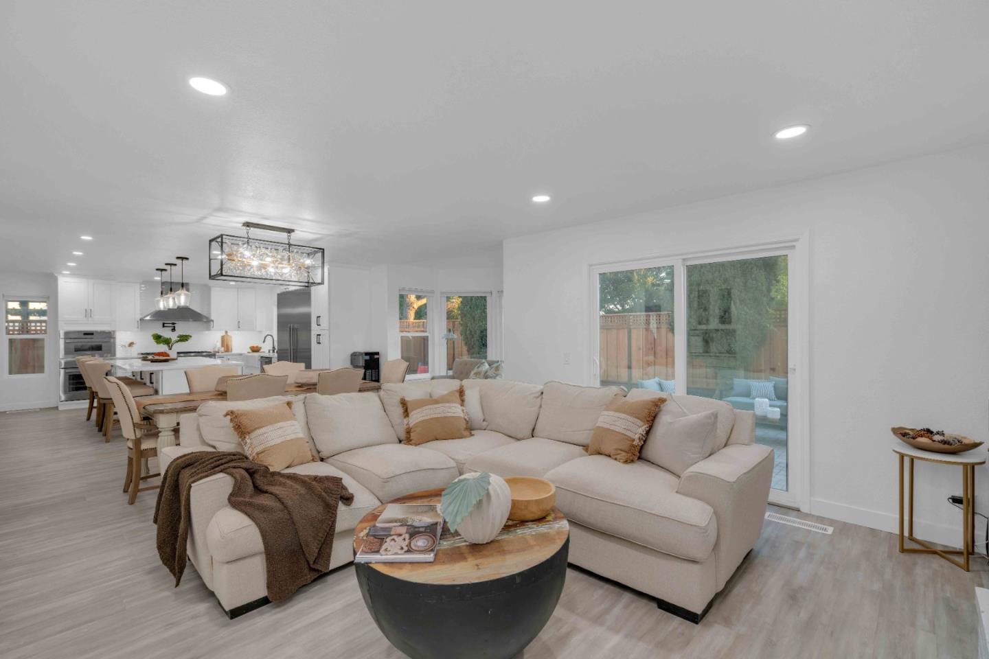 Detail Gallery Image 16 of 71 For 16865 Sundance Dr, Morgan Hill,  CA 95037 - 5 Beds | 3 Baths