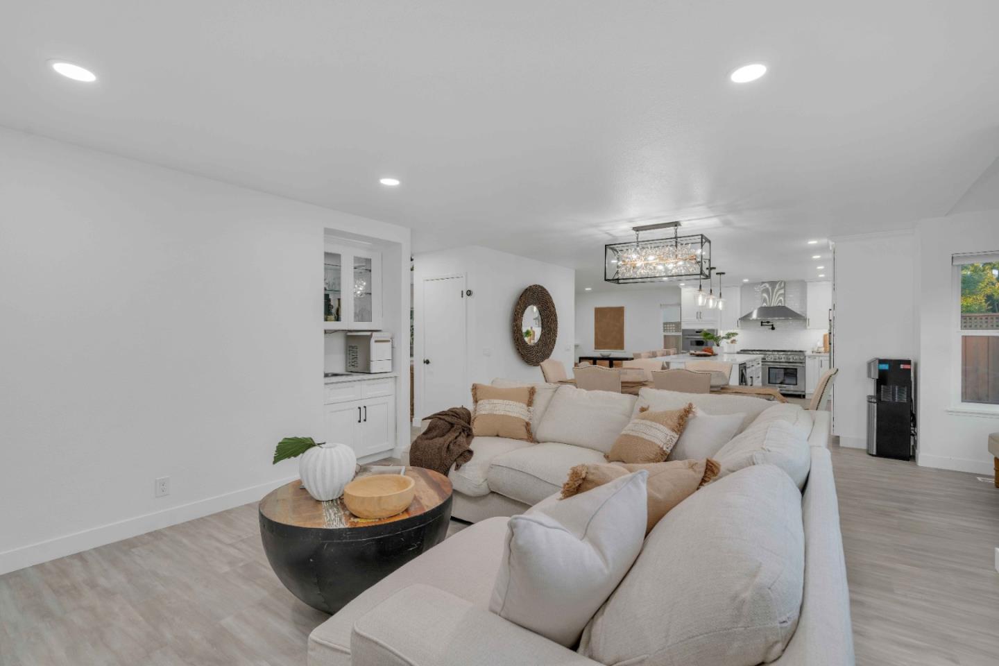 Detail Gallery Image 21 of 71 For 16865 Sundance Dr, Morgan Hill,  CA 95037 - 5 Beds | 3 Baths