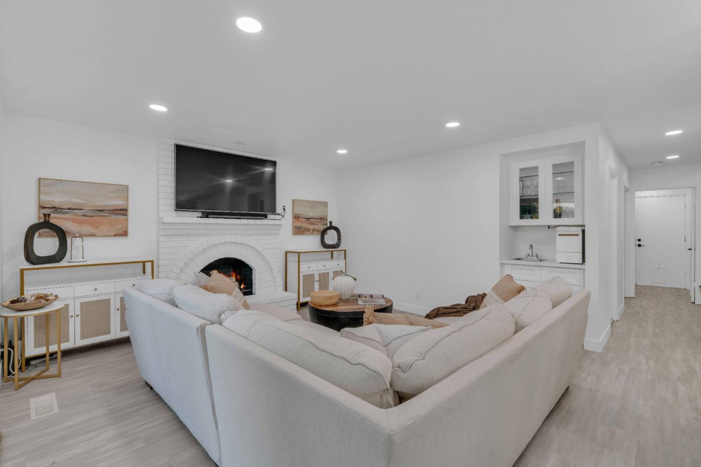 Detail Gallery Image 22 of 71 For 16865 Sundance Dr, Morgan Hill,  CA 95037 - 5 Beds | 3 Baths