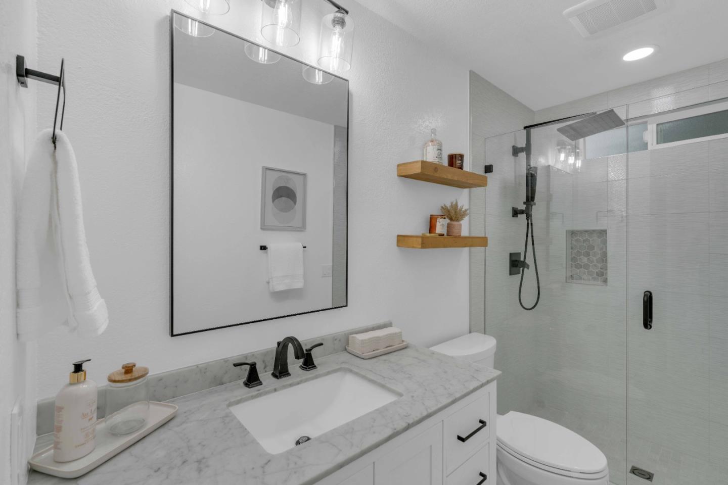 Detail Gallery Image 27 of 71 For 16865 Sundance Dr, Morgan Hill,  CA 95037 - 5 Beds | 3 Baths