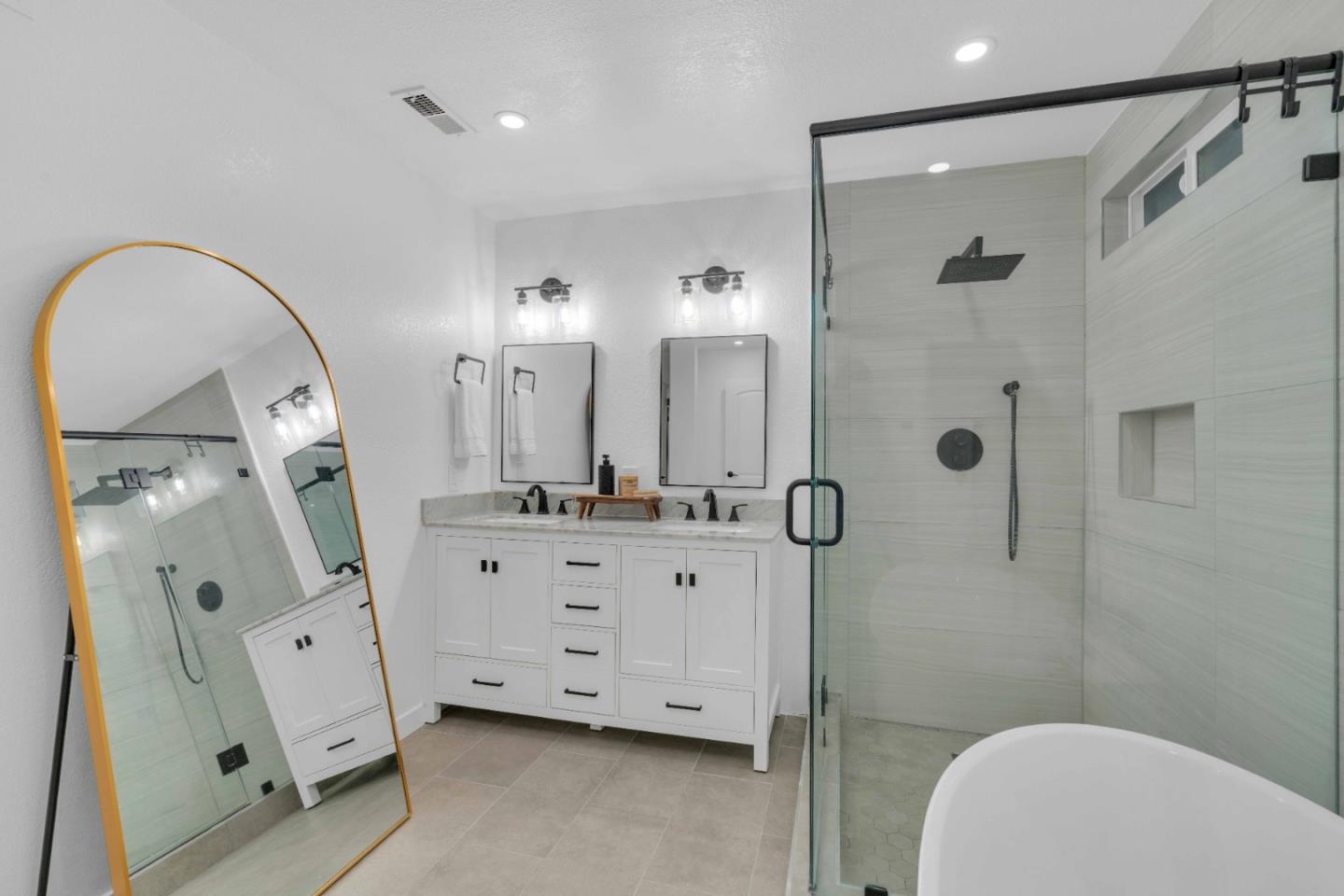 Detail Gallery Image 34 of 71 For 16865 Sundance Dr, Morgan Hill,  CA 95037 - 5 Beds | 3 Baths