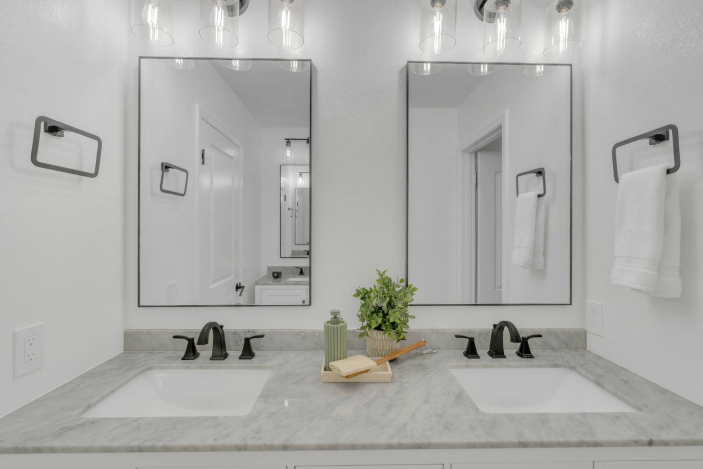Detail Gallery Image 45 of 71 For 16865 Sundance Dr, Morgan Hill,  CA 95037 - 5 Beds | 3 Baths