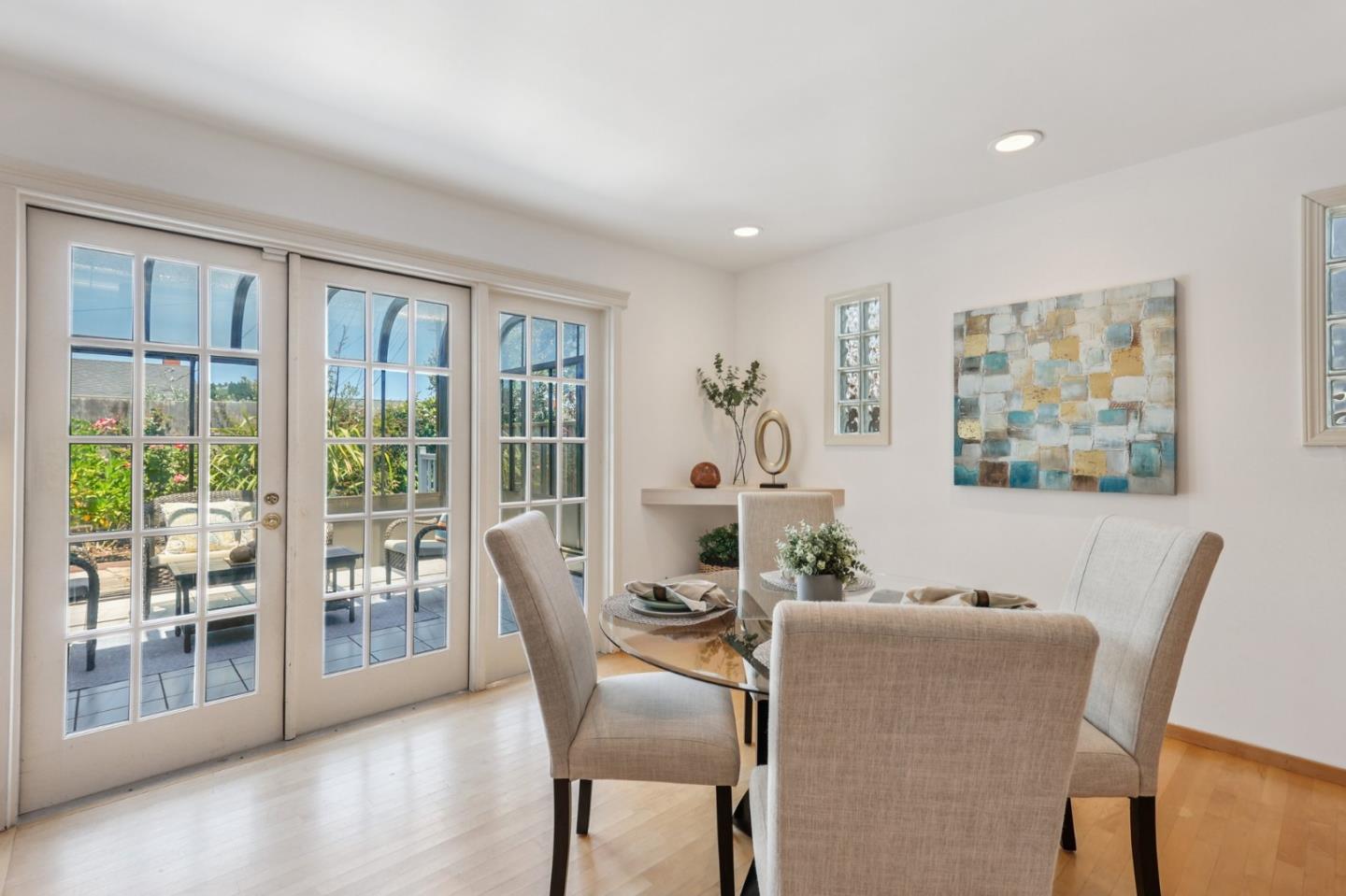 Detail Gallery Image 11 of 34 For 2204 Delvin Way, South San Francisco,  CA 94080 - 5 Beds | 3 Baths