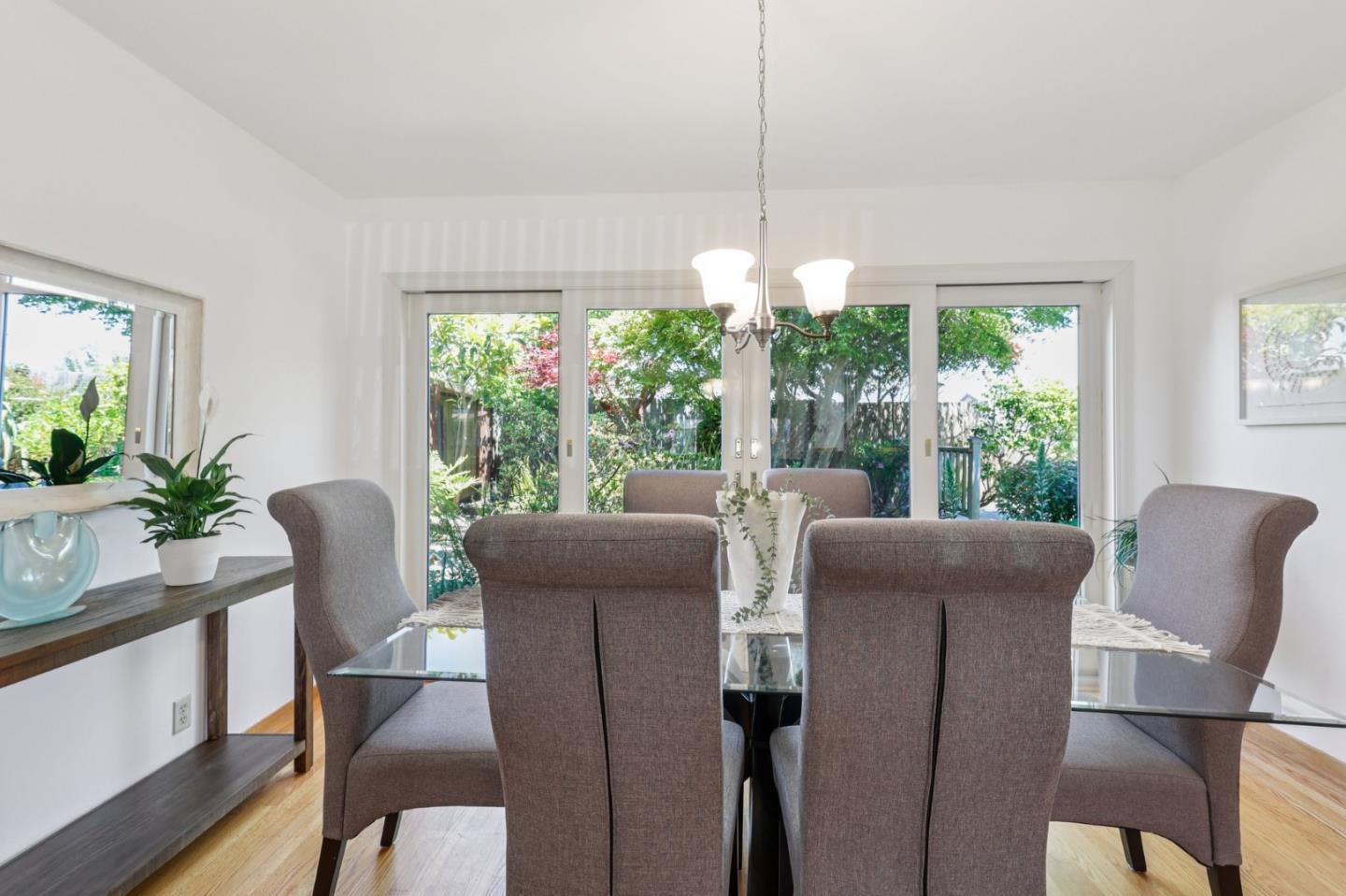 Detail Gallery Image 6 of 34 For 2204 Delvin Way, South San Francisco,  CA 94080 - 5 Beds | 3 Baths