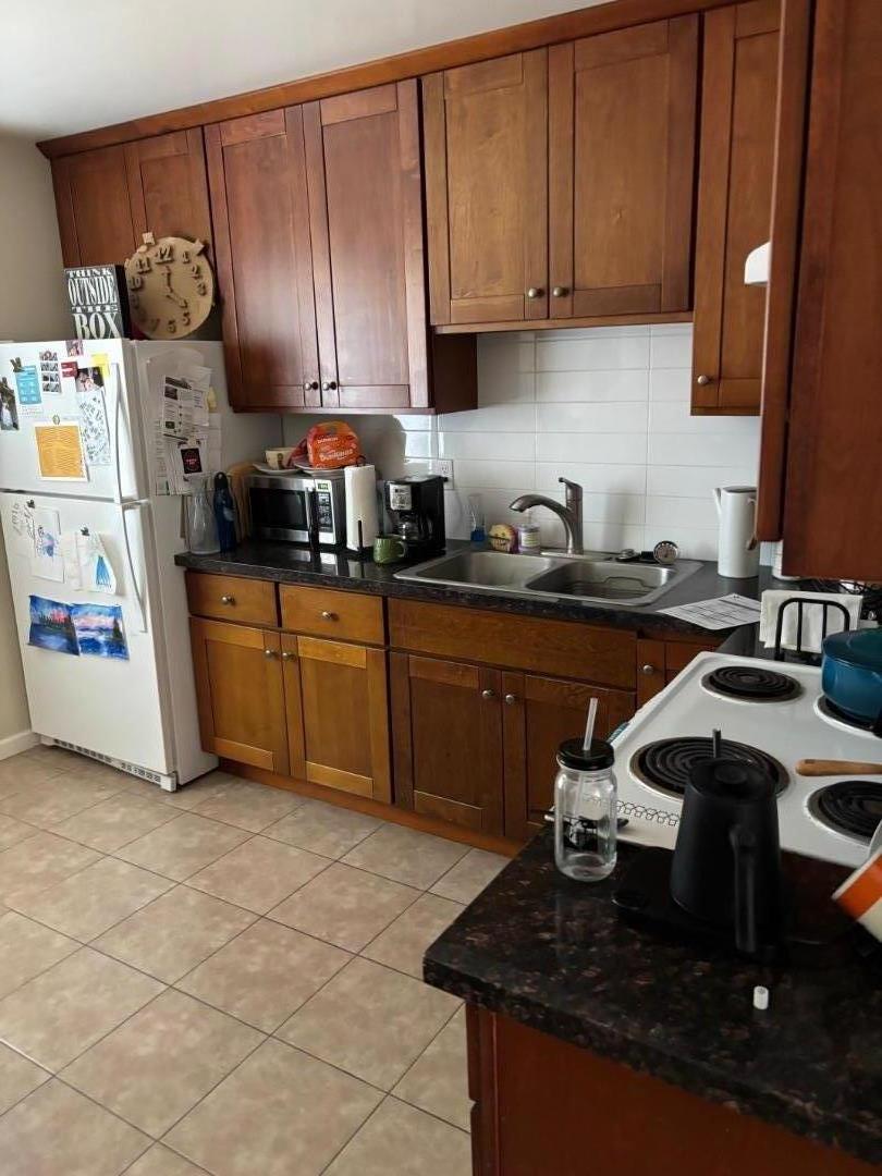 Detail Gallery Image 6 of 19 For 3207 Myles Ct, San Jose,  CA 95117 - – Beds | – Baths