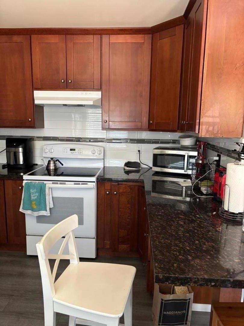 Detail Gallery Image 11 of 39 For 3203 Myles Ct, San Jose,  CA 95117 - – Beds | – Baths