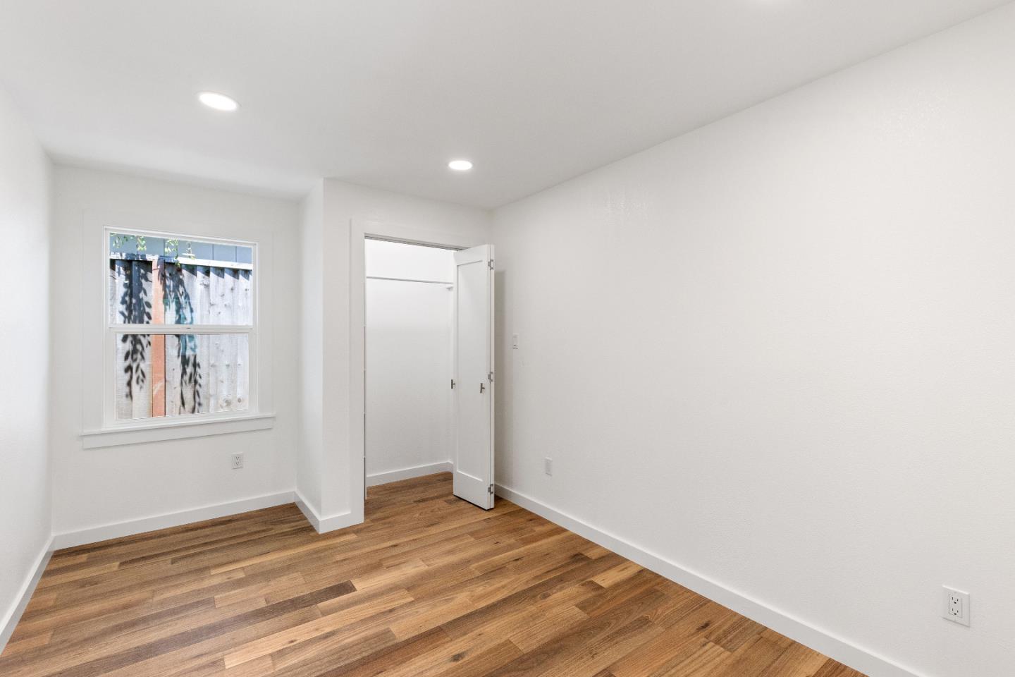 Detail Gallery Image 14 of 15 For 616 Redwood Ave #616,  Redwood City,  CA 94061 - 2 Beds | 1 Baths