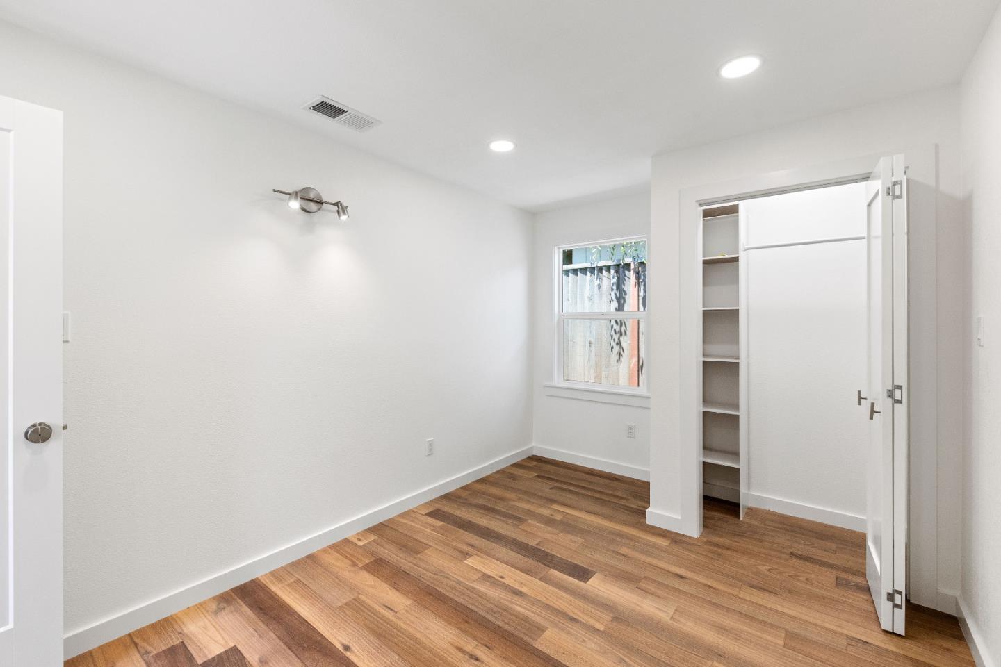 Detail Gallery Image 15 of 15 For 616 Redwood Ave #616,  Redwood City,  CA 94061 - 2 Beds | 1 Baths