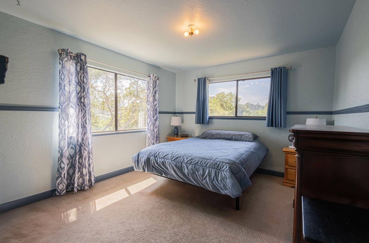 Detail Gallery Image 17 of 23 For 18105 Wylie Hill Ln, Prunedale,  CA 93907 - 4 Beds | 2/1 Baths