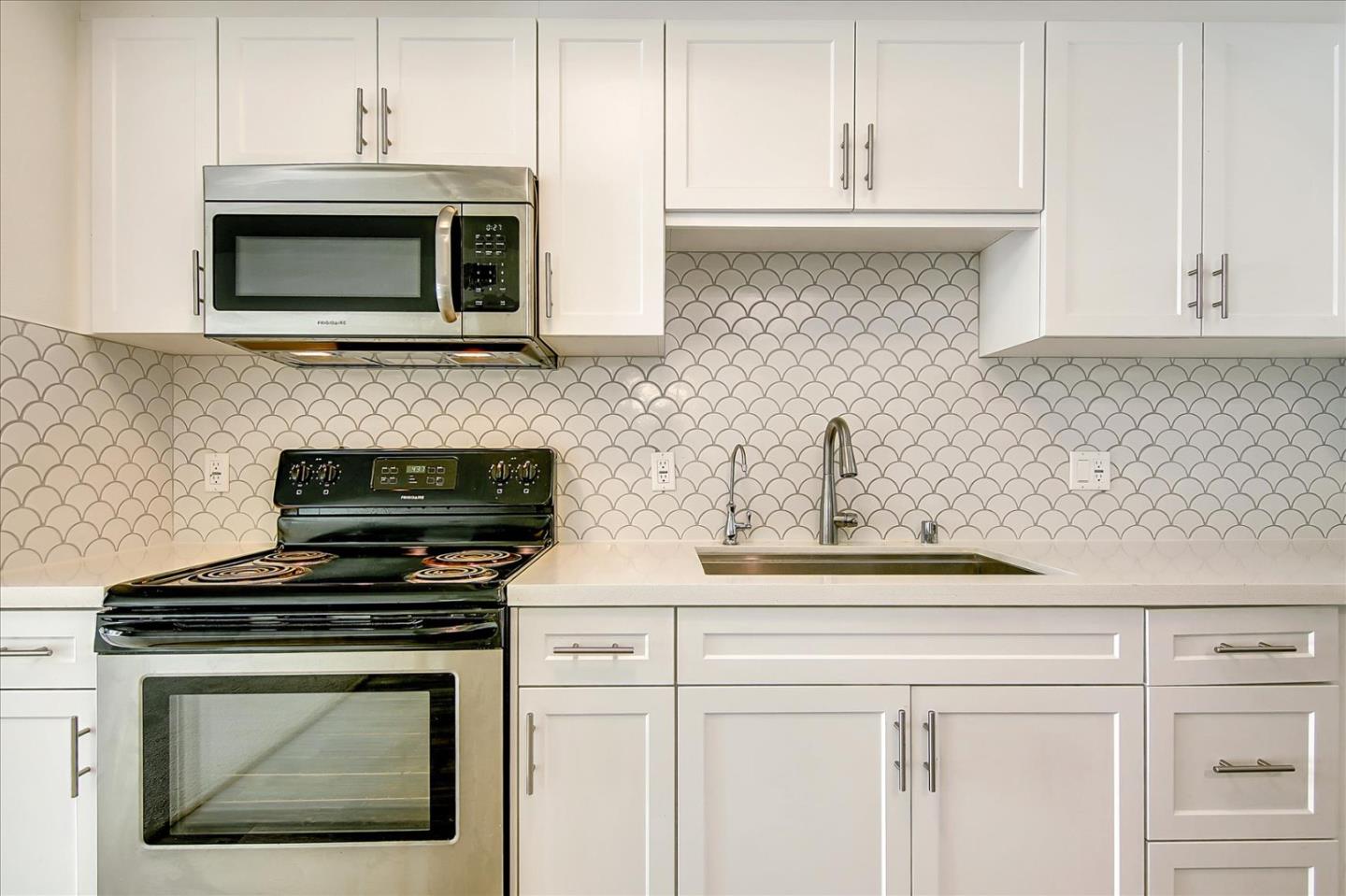 Detail Gallery Image 12 of 27 For 12655 Bluff Creek Dr #327,  Playa Vista,  CA 90094 - 2 Beds | 2 Baths
