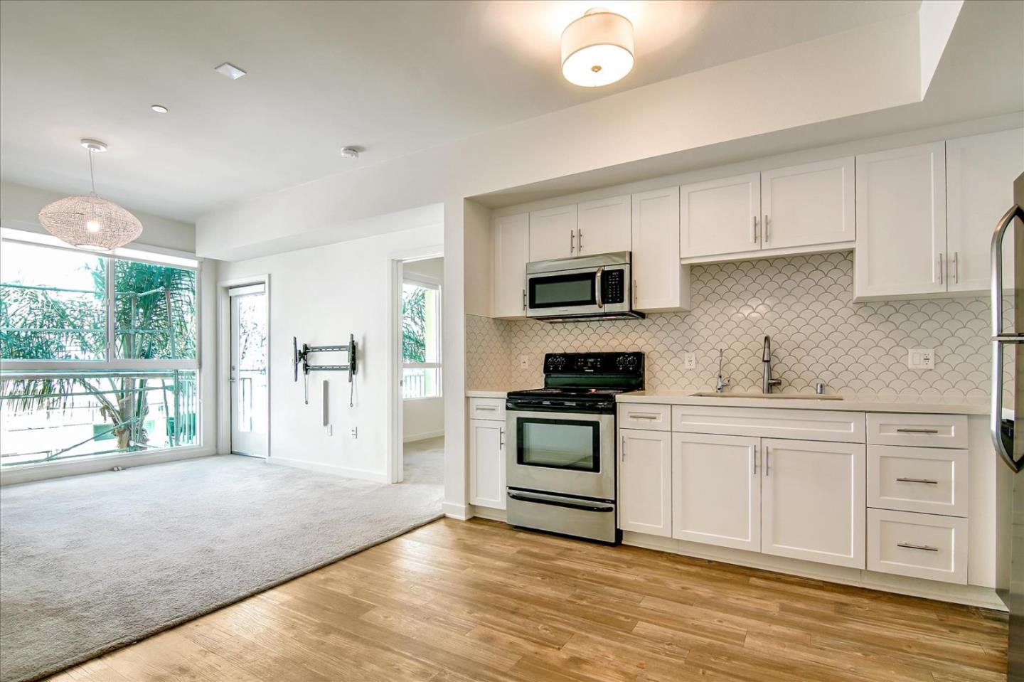 Detail Gallery Image 13 of 27 For 12655 Bluff Creek Dr #327,  Playa Vista,  CA 90094 - 2 Beds | 2 Baths