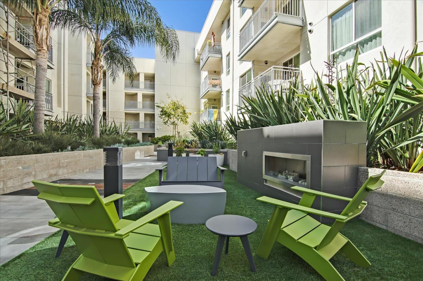 Detail Gallery Image 3 of 27 For 12655 Bluff Creek Dr #327,  Playa Vista,  CA 90094 - 2 Beds | 2 Baths