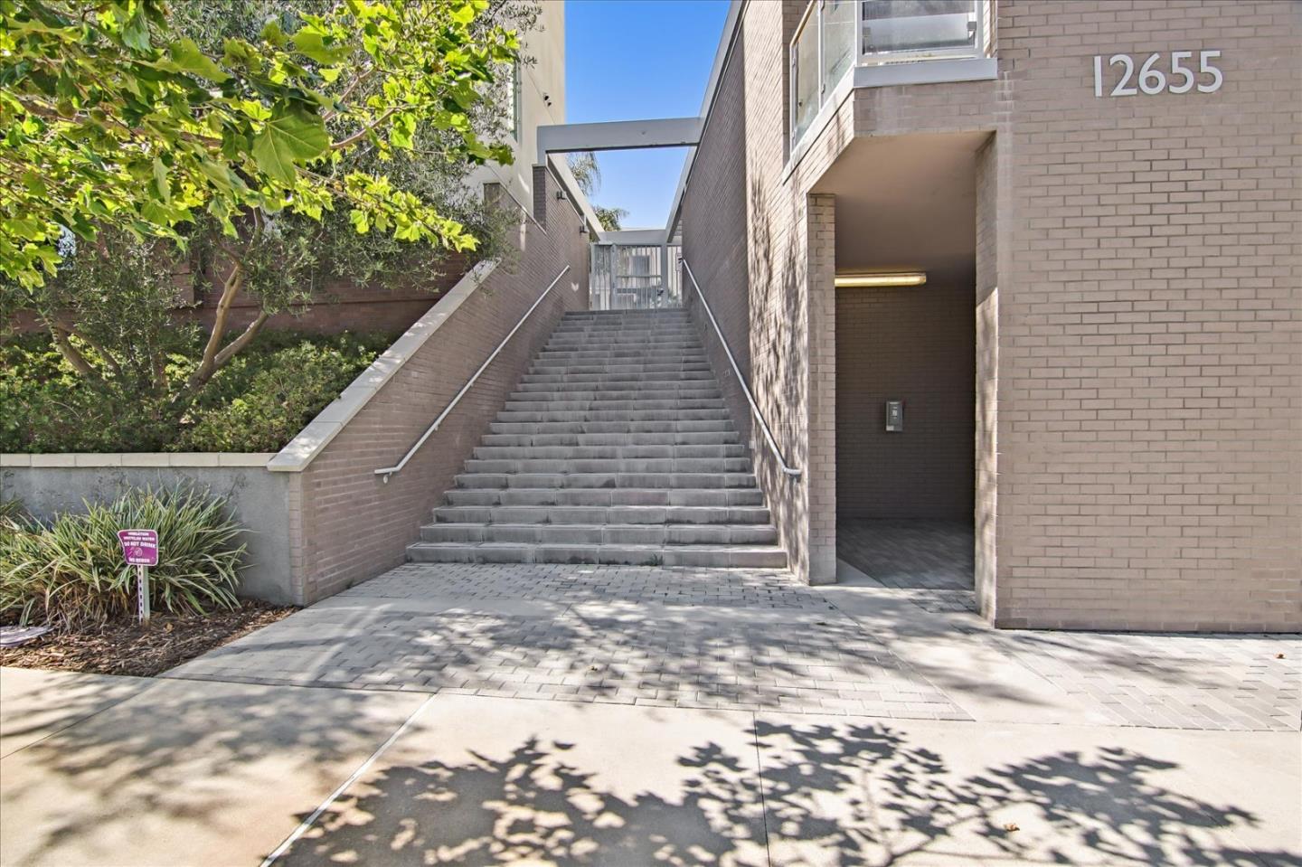 Detail Gallery Image 5 of 27 For 12655 Bluff Creek Dr #327,  Playa Vista,  CA 90094 - 2 Beds | 2 Baths