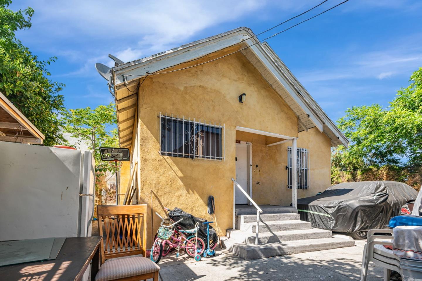 Detail Gallery Image 1 of 16 For 847 W 43rd St, Los Angeles,  CA 90037 - 1 Beds | 1 Baths