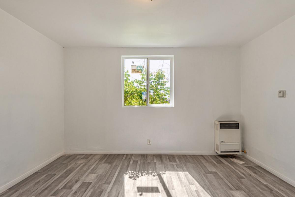 Detail Gallery Image 13 of 16 For 847 W 43rd St, Los Angeles,  CA 90037 - 1 Beds | 1 Baths