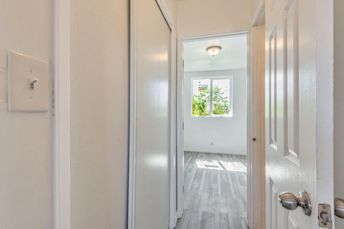Detail Gallery Image 16 of 16 For 847 W 43rd St, Los Angeles,  CA 90037 - 1 Beds | 1 Baths