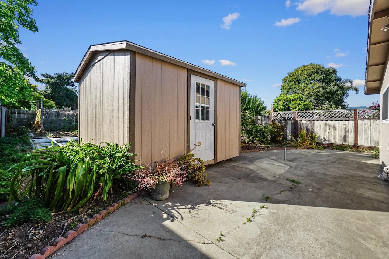 Detail Gallery Image 16 of 18 For 627 Bridge St, Watsonville,  CA 95076 - 2 Beds | 1 Baths