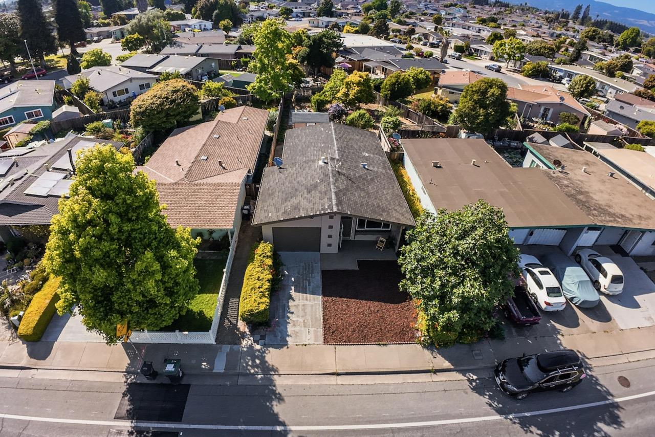 Detail Gallery Image 3 of 18 For 627 Bridge St, Watsonville,  CA 95076 - 2 Beds | 1 Baths