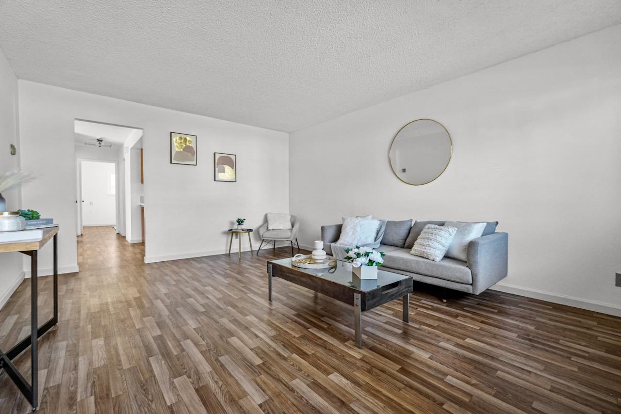 Detail Gallery Image 4 of 18 For 627 Bridge St, Watsonville,  CA 95076 - 2 Beds | 1 Baths