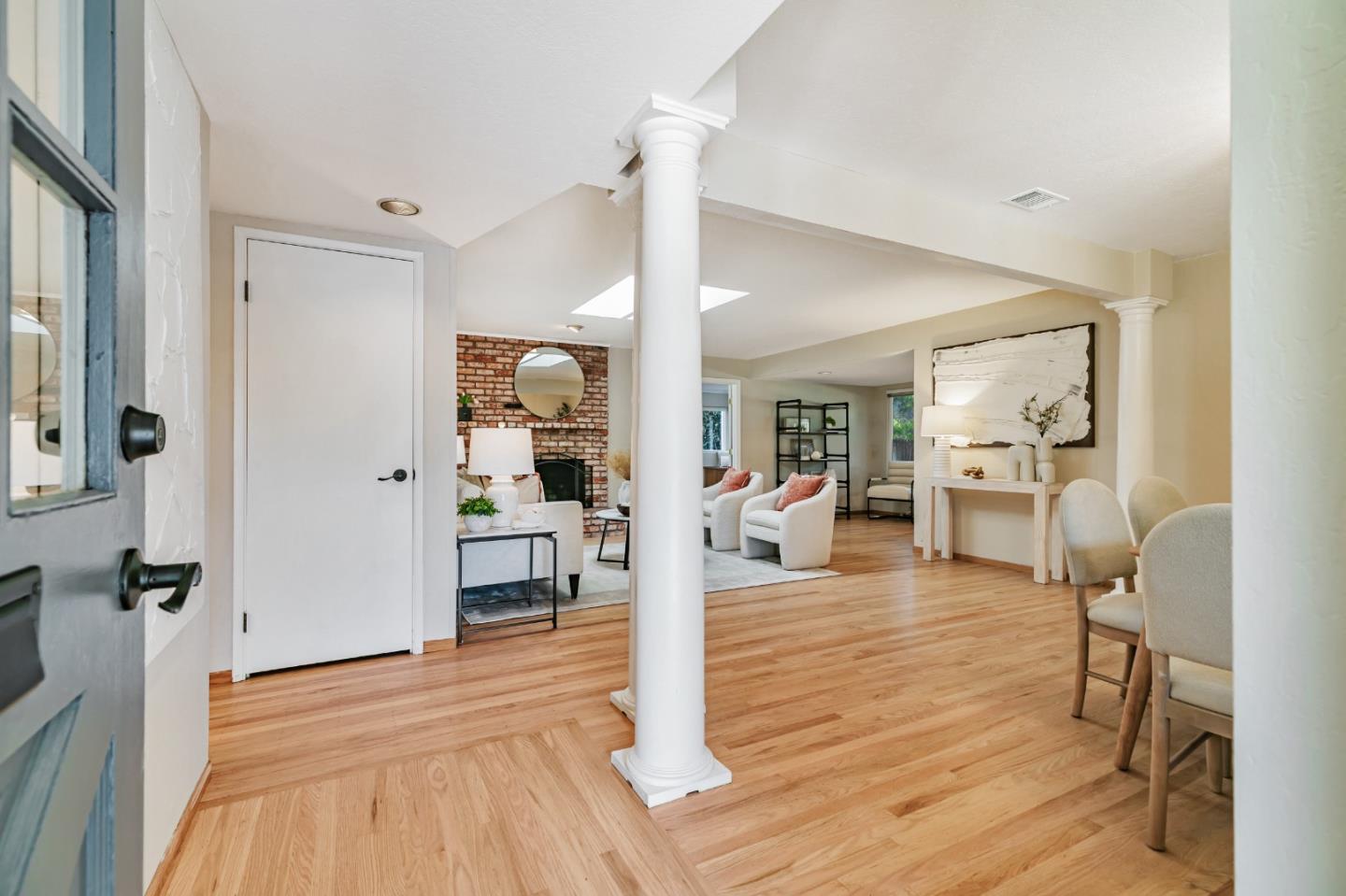 Detail Gallery Image 4 of 50 For 3739 Swallow Way, Santa Clara,  CA 95051 - 3 Beds | 2 Baths