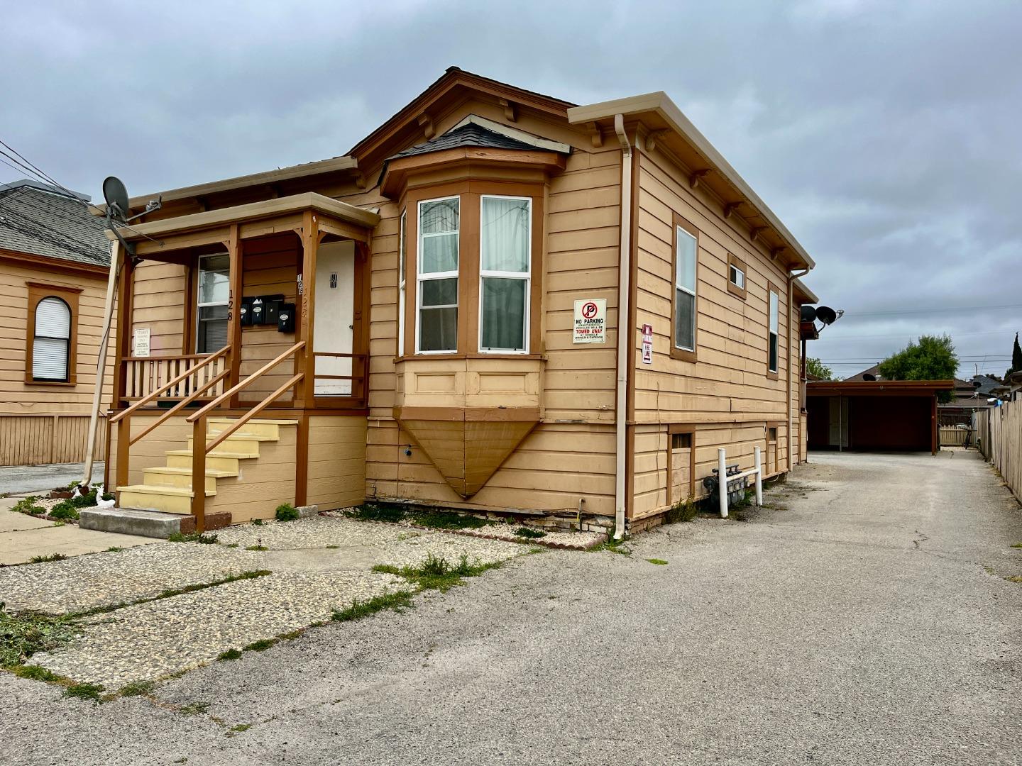 South 3rd, King City, CA, 93930