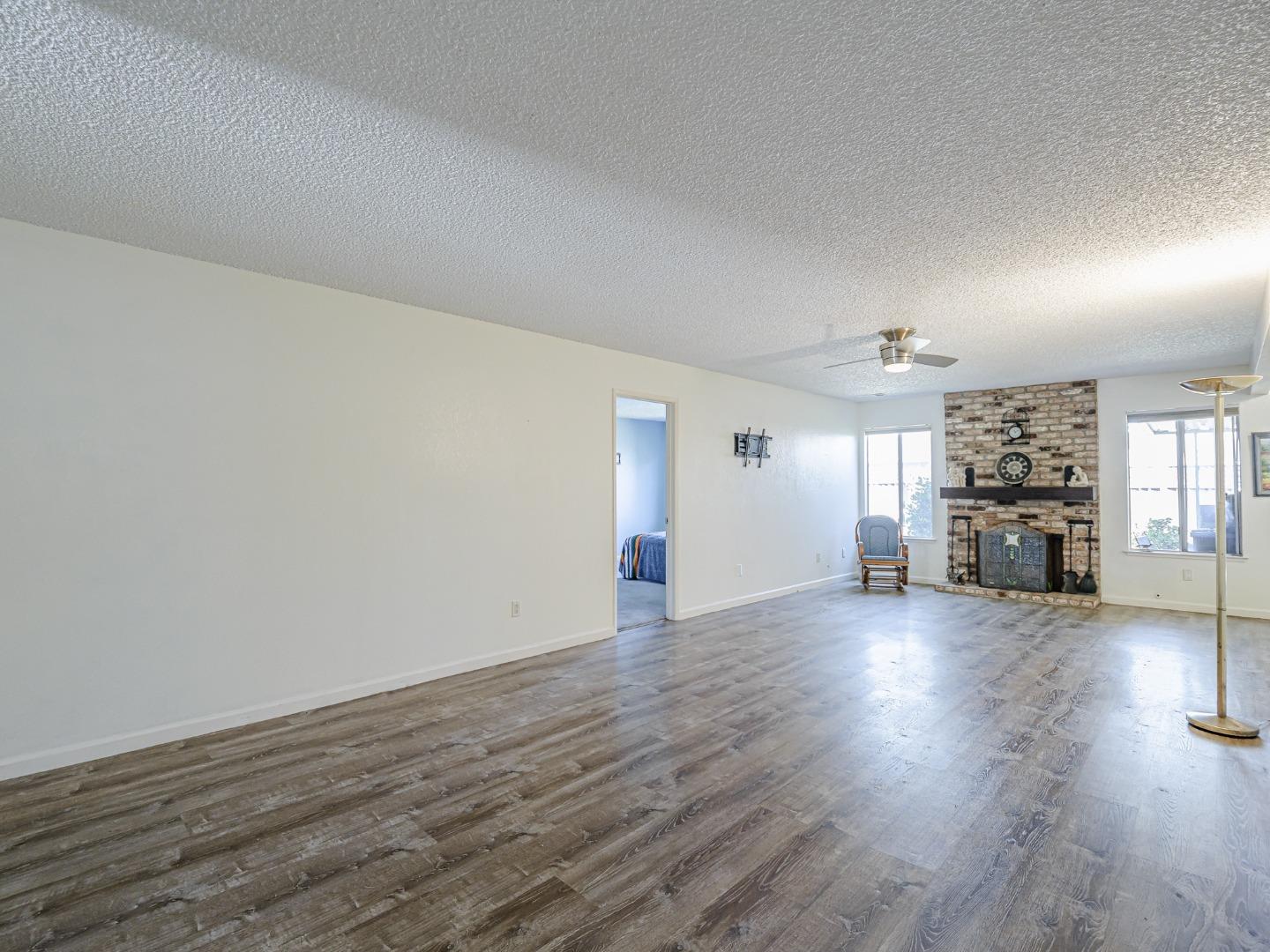 Detail Gallery Image 6 of 40 For 763 Delta Way, Watsonville,  CA 95076 - 2 Beds | 2 Baths
