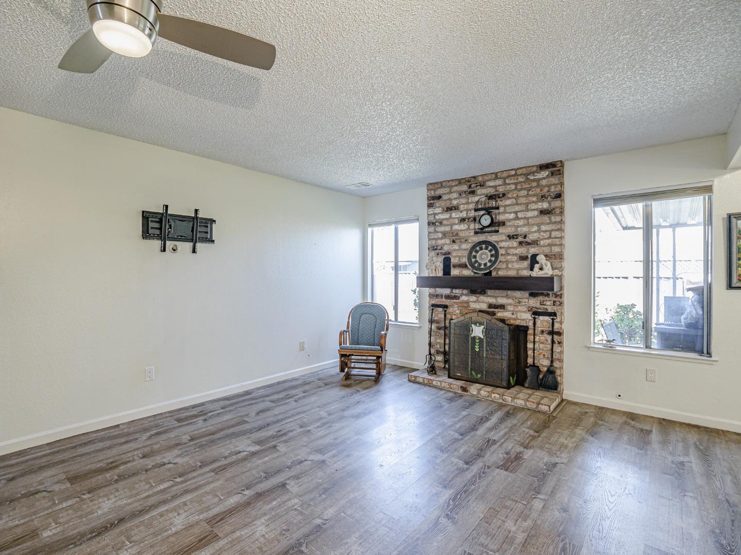 Detail Gallery Image 8 of 40 For 763 Delta Way, Watsonville,  CA 95076 - 2 Beds | 2 Baths