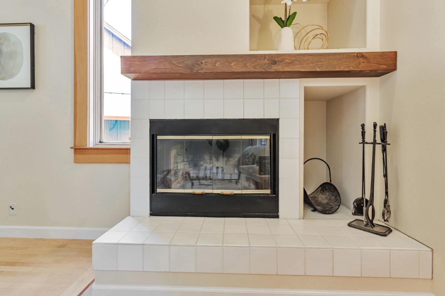 Detail Gallery Image 18 of 80 For 2604 La Paloma Ln, Santa Cruz,  CA 95062 - 3 Beds | 2/1 Baths